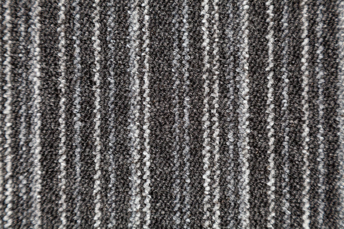 Ковровая плитка Bonkeel Space Strip Graphit 500×500×5,9